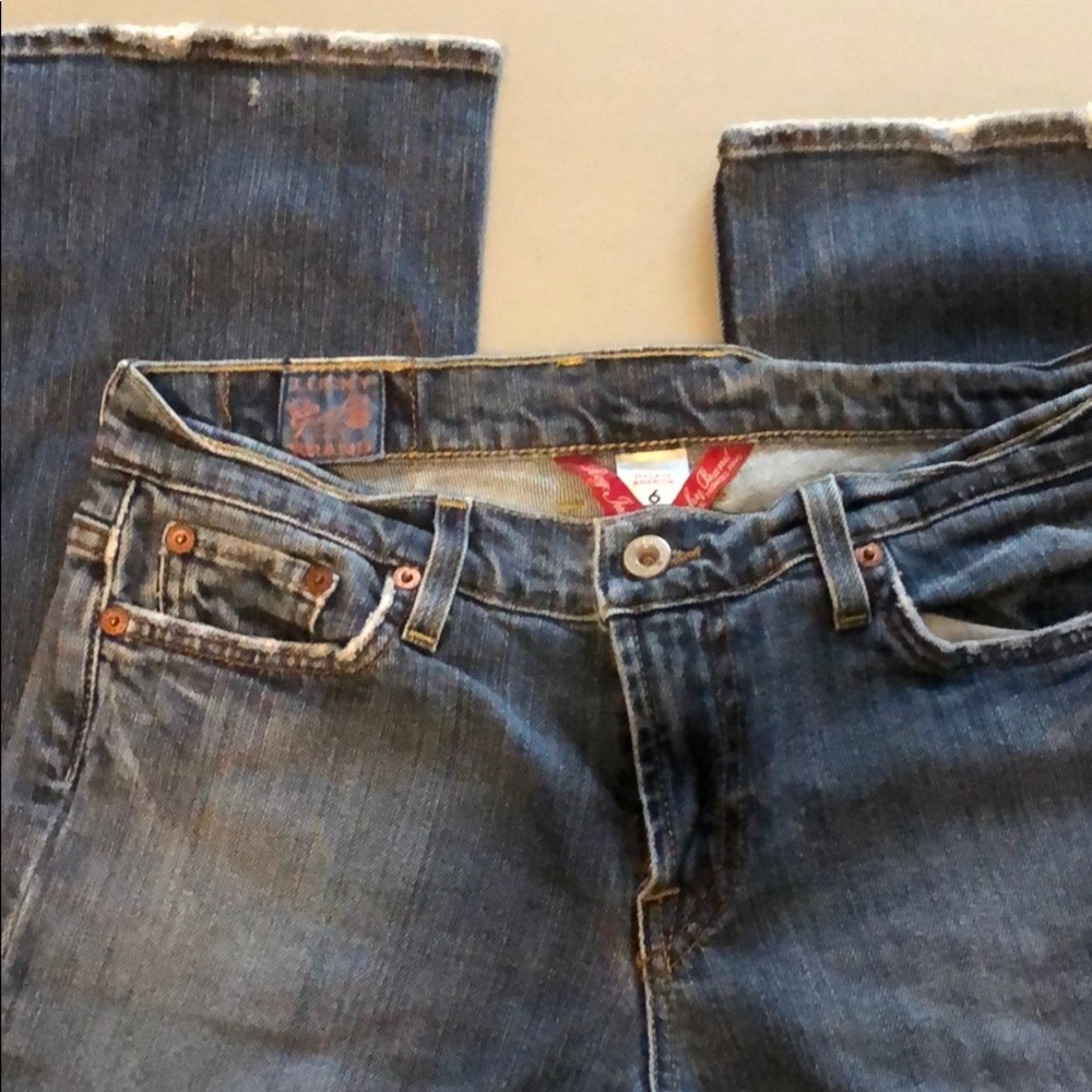 Lucky brand size 6 like a 28 jeans